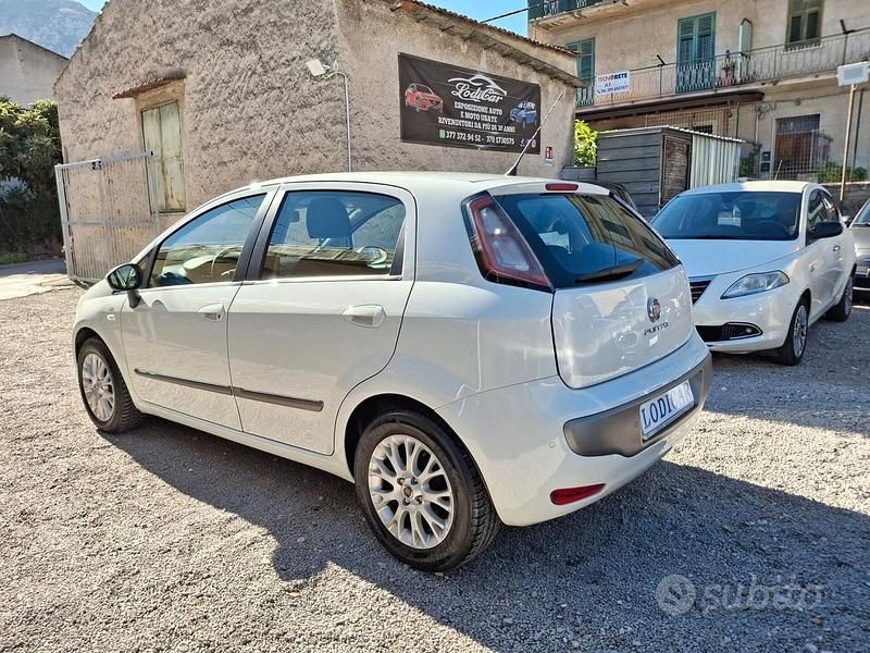 Usata Fiat Punto Evo S 75 CV (55 kW) 2010 Bianco Utilitaria