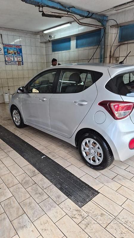Usata Hyundai i10 2017 Grigio Utilitaria