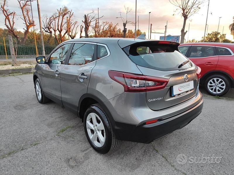 Usata Nissan Qashqai 116 CV (85 kW) 2020 Grigio SUV
