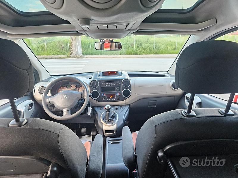 Usata Peugeot Partner Tepee Outdoor 92 CV (67 kW) 2015 Marrone Monovolume