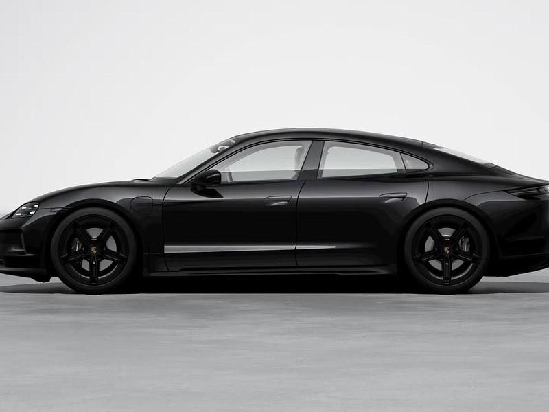 Nuova Porsche Taycan Black Edition 319 kW (435 CV) 2026 Nero jet metallizzato Berlina