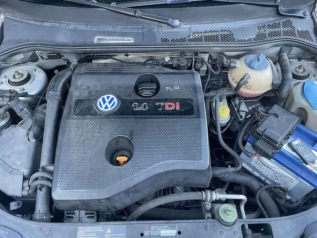 Usata VW Polo Highline 75 CV (55 kW) 2000 Grigio Berlina