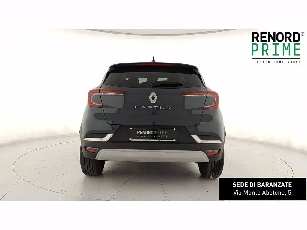 Usata Renault Captur Techno 91 CV (66 kW) 2024 Blu marino SUV