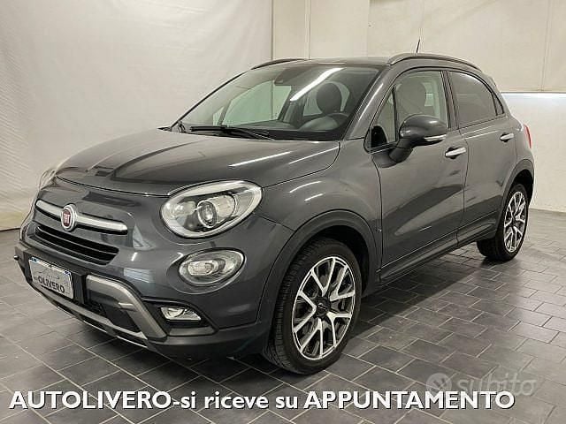 Usata Fiat 500X Cross Plus 140 CV (102 kW) 2015 Grigio scuro SUV