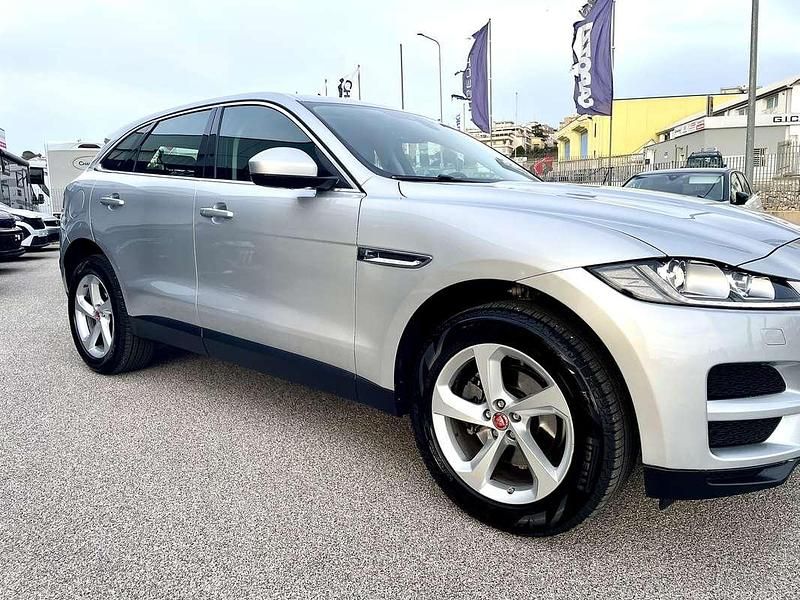Usata Jaguar F-Pace Prestige 179 CV (131 kW) 2020 Grigio SUV