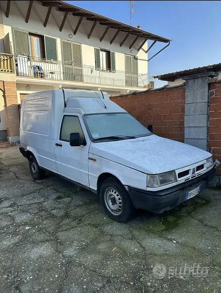 Usata Fiat Fiorino 57 CV (41 kW) 2001 Bianco