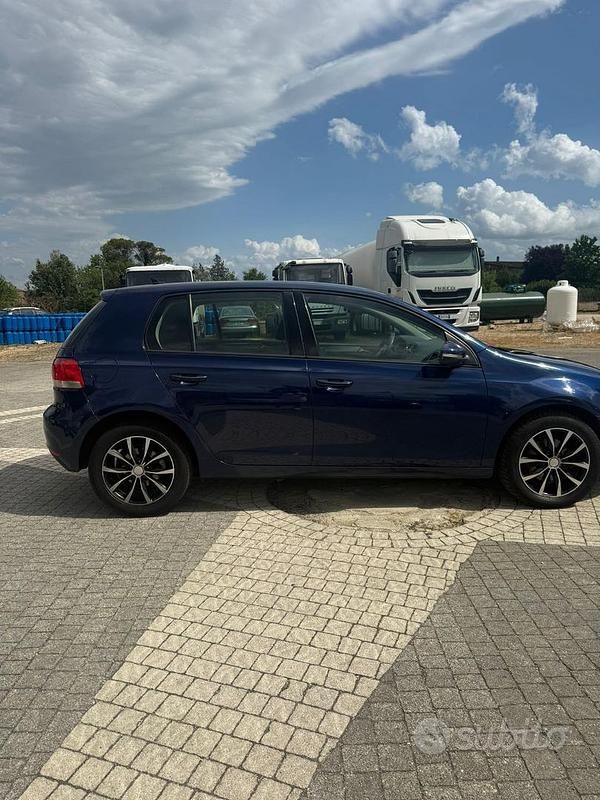 Usata VW Golf VI 2008 Blu Utilitaria