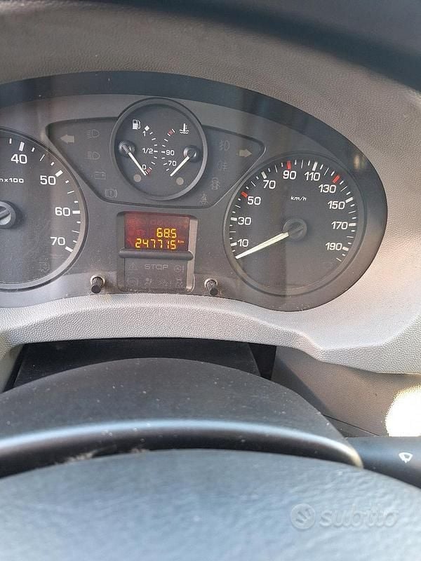 Usata Peugeot Expert 2008 Bianco Furgone