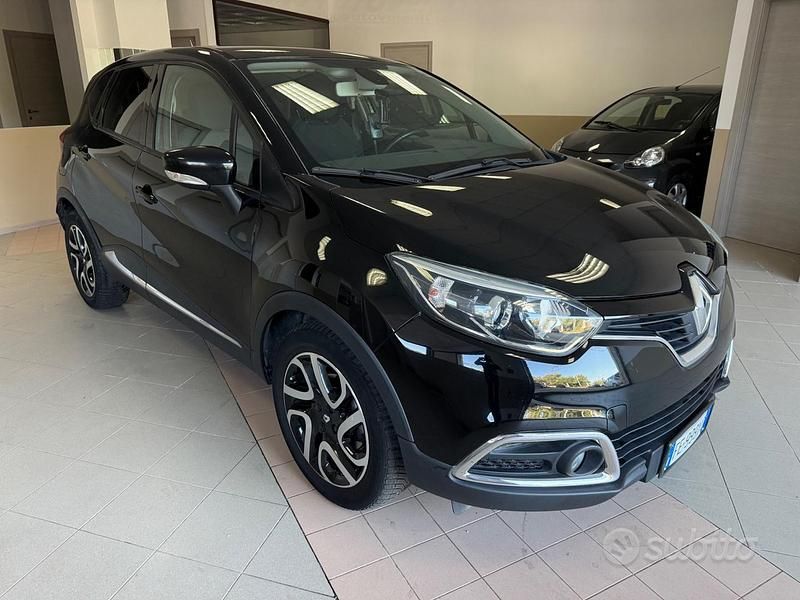 Occasion Renault Captur Life 90 ch (66 kW) 2016 Noir SUV