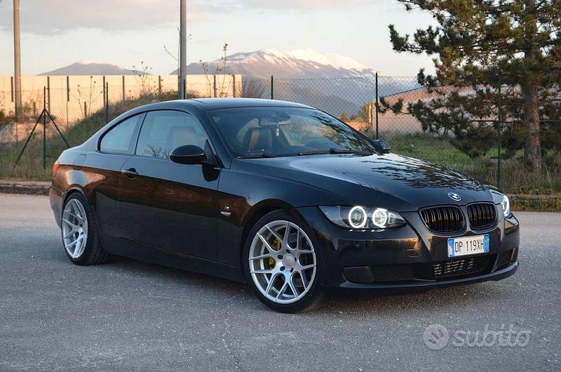 Usata BMW 330 Sport Line 231 CV (169 kW) 2007 Nero Coupé