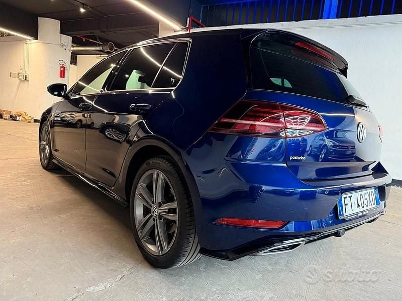 Usata VW Golf VII R-line 116 CV (85 kW) 2019 Blu Berlina