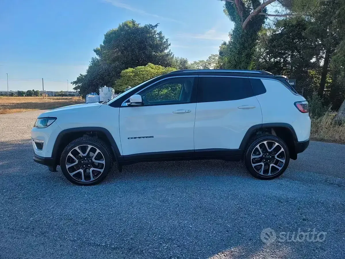Usata Jeep Compass Limited 140 CV (102 kW) 2017 Bianco SUV