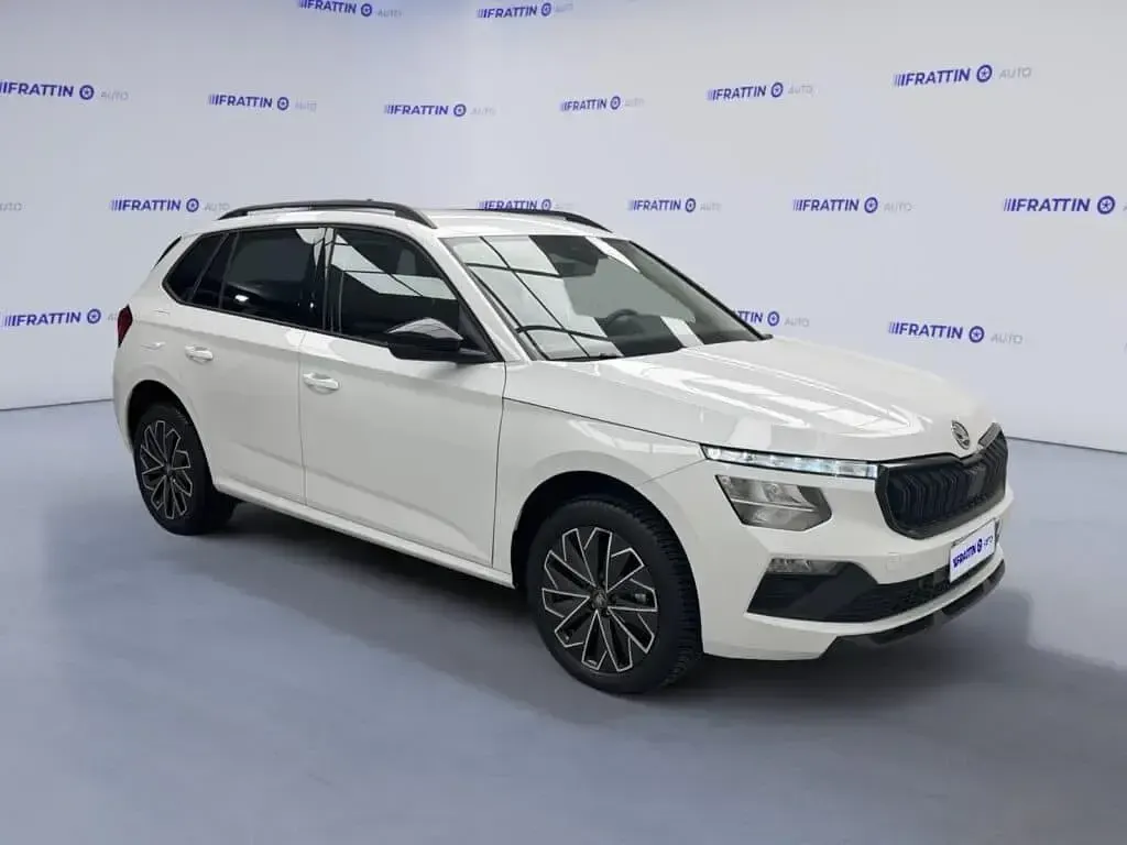 Usado Skoda Kamiq 116 CV (85 kW) 2024 Gris SUV