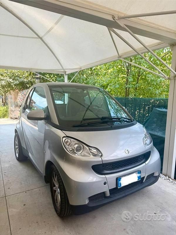 Grigio Usata 2007 Smart ForTwo Coupé Coupé | 4000 € (Buon prezzo) - Immagine 1/4