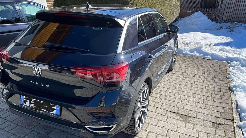 Usata VW T-Roc Advance 150 CV (110 kW) 2019 Nero SUV