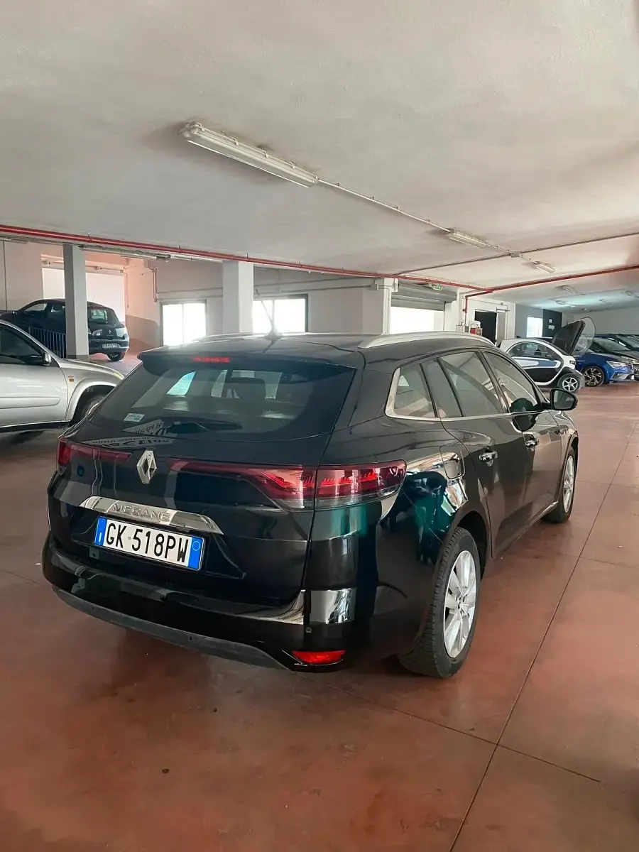 Usata Renault Mégane GrandTour Techno 115 CV (84 kW) 2022 Nero Station wagon