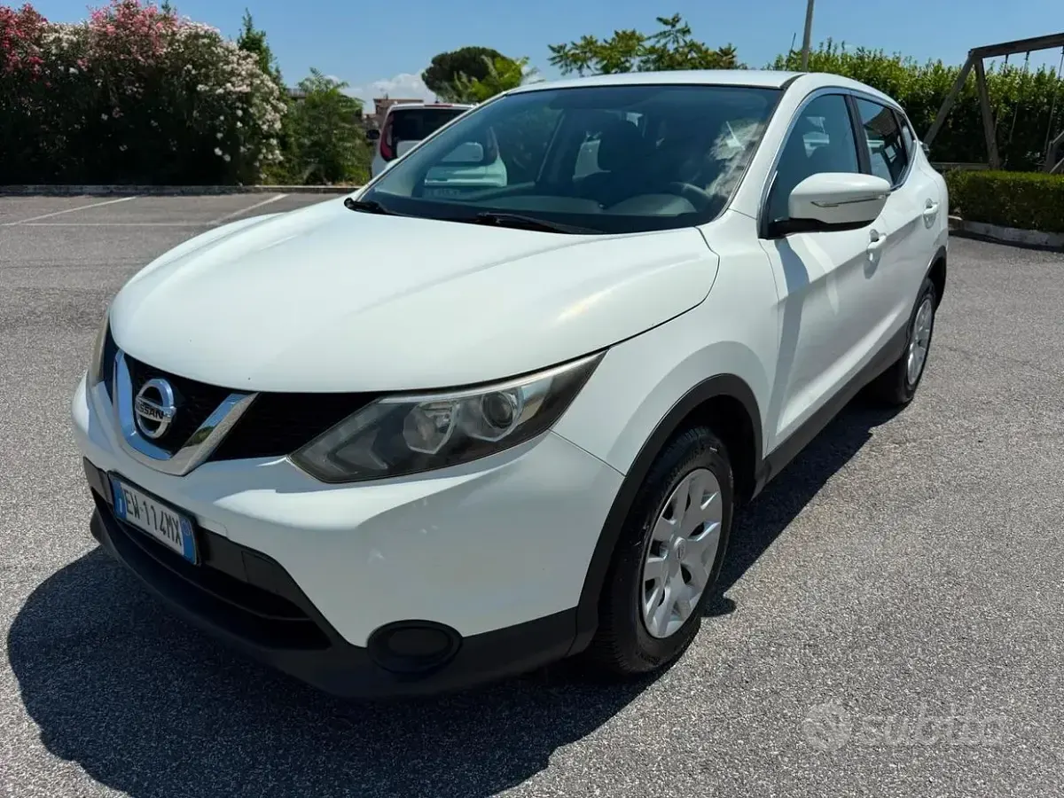Usata Nissan Qashqai 110 CV (80 kW) 2014 Bianco SUV