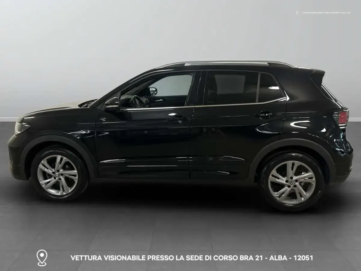 Usata VW T-Cross R-line 116 CV (85 kW) 2024 2t deep black perlato SUV