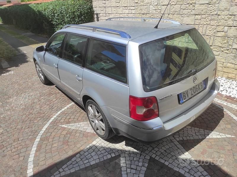 Usata VW Passat 130 CV (95 kW) 2001 Grigio Station wagon