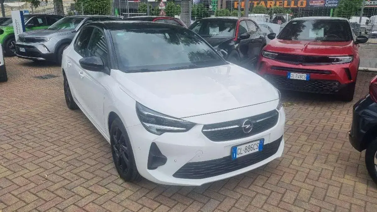 Usata Opel Corsa 101 CV (74 kW) 2023 Bianco Utilitaria