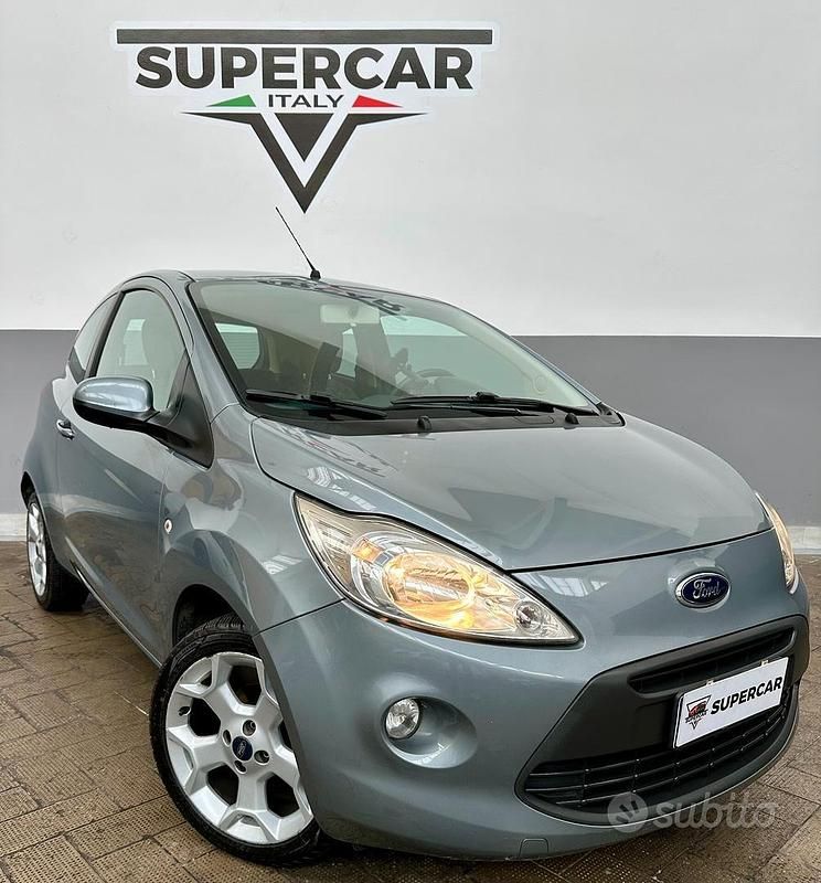 Usata Ford Ka 69 CV (50 kW) 2014 Grigio Berlina