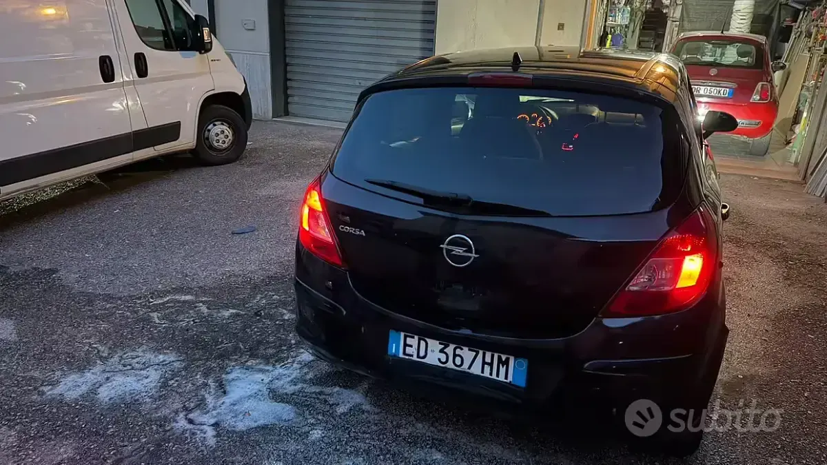Używany Opel Corsa 75 KM (55 kW) 2011 Hatchback