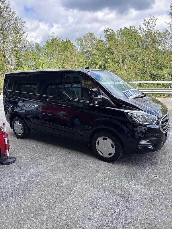 Begagnad Ford Transit Custom 129 HK (94 kW) 2022 Svart Van