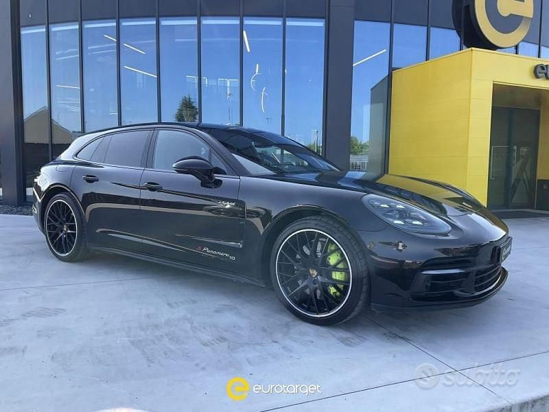Usata Porsche Panamera Sport Turismo 462 CV (339 kW) 2020 Nero Berlina