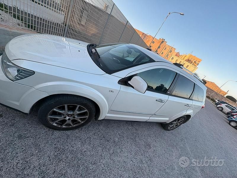 Usata Fiat Freemont Lounge 170 CV (125 kW) 2012 Bianco SUV