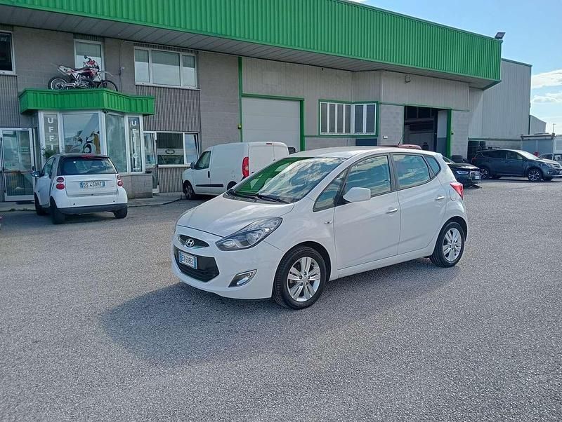 Bianco Usata 2014 Hyundai ix20 Due volumi | 6500 € (Cara) - Immagine 1/4