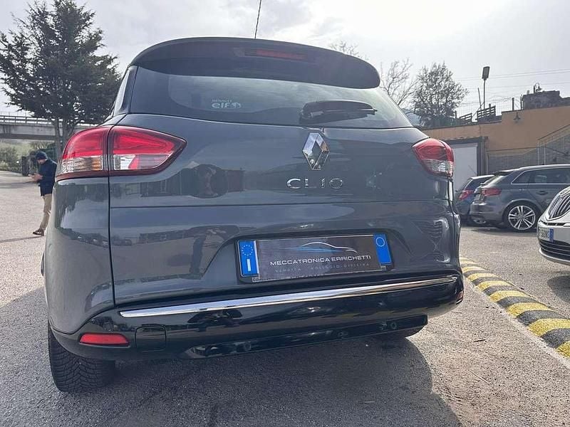 Usata Renault Clio GrandTour Luxe 88 CV (64 kW) 2019 Nero Station wagon