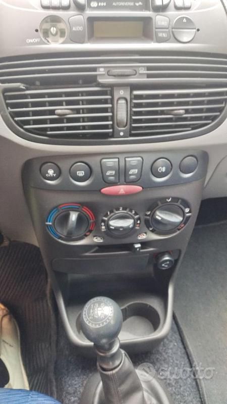 Usata Fiat Punto 2001 Grigio Utilitaria