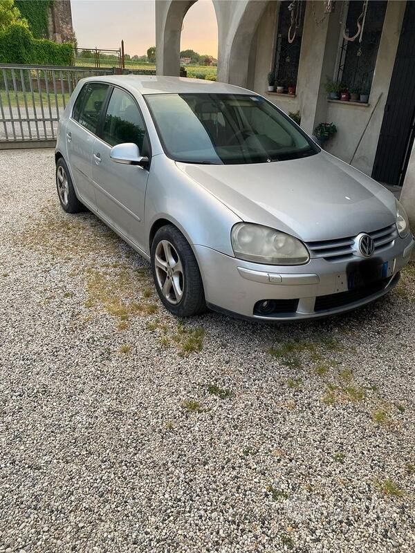 Usata VW Golf V 105 CV (77 kW) 2008 Grigio Utilitaria