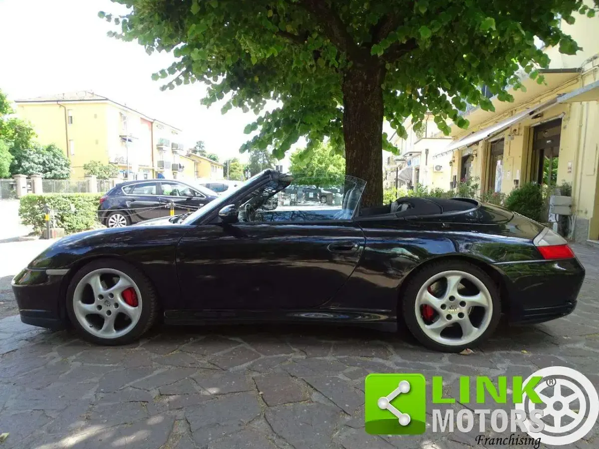 Usata Porsche 996 320 CV (235 kW) 2004 Nero Cabrio