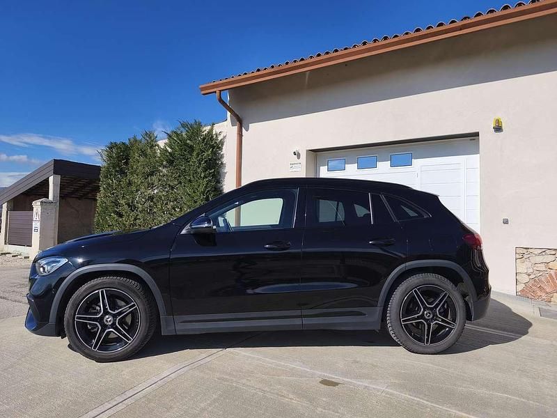 Usata Mercedes GLA200 Premium 150 CV (110 kW) 2023 Nero SUV