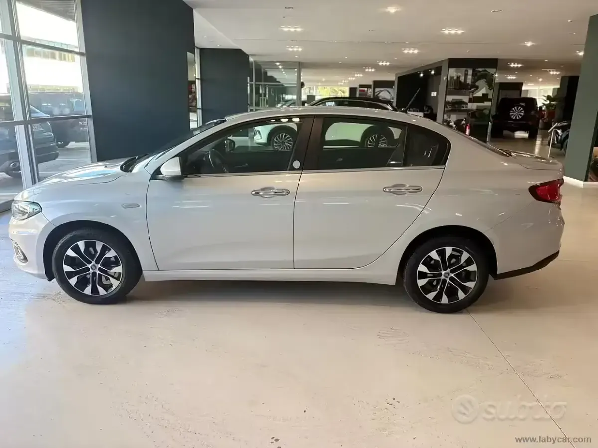 Usata Fiat Tipo Mirror 120 CV (88 kW) 2020 Grigio Berlina