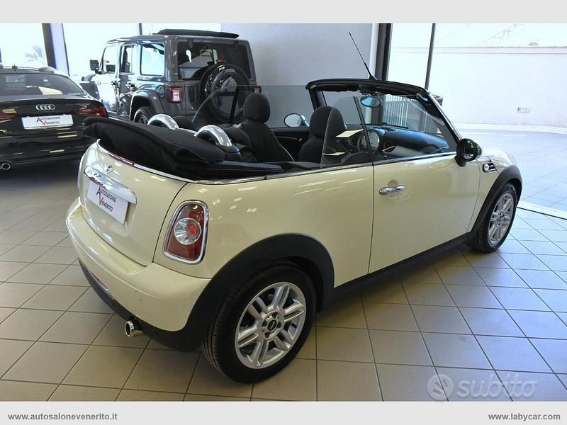 Usata Mini Cooper D Cabriolet 112 CV (82 kW) 2013 Bianco Cabrio