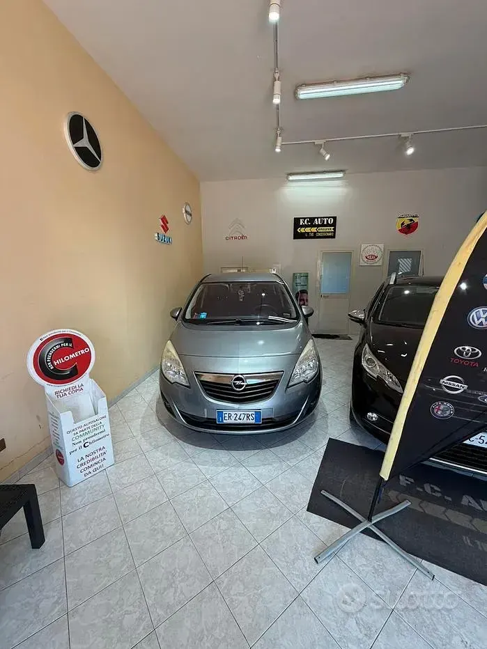 Usata Opel Meriva 110 CV (80 kW) 2012 Grigio Monovolume