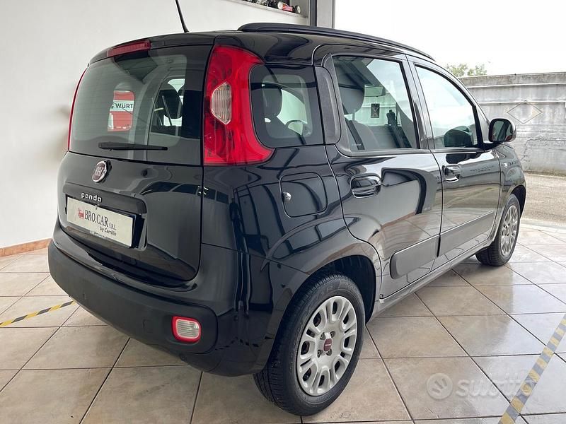 Usata Fiat Panda Lounge 69 CV (50 kW) 2020 Nero Berlina