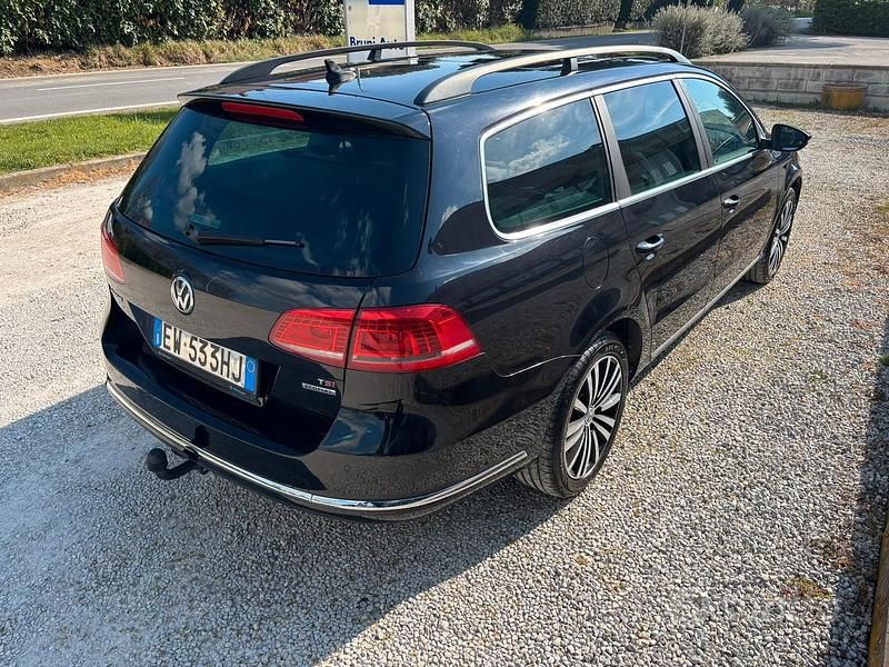 Usata VW Passat 150 CV (110 kW) 2014 Nero Station wagon