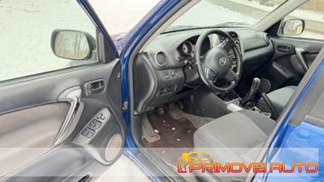 Usata Toyota RAV4 Sol 116 CV (85 kW) 2005 Blu SUV