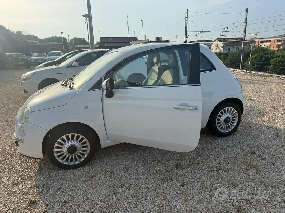 Usata Fiat 500 Lounge 69 CV (50 kW) 2010 Bianco Berlina