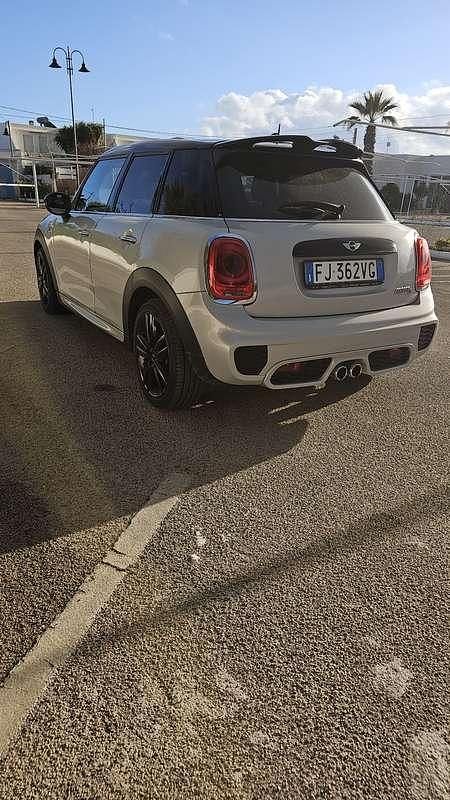 Usata Mini Cooper S Seven 192 CV (141 kW) 2017 Utilitaria