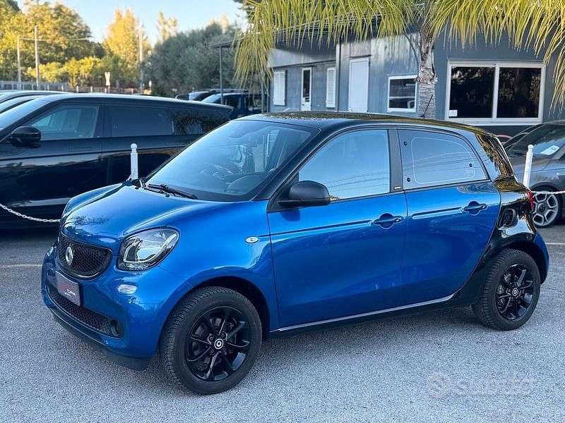 Usata Smart ForFour Passion 71 CV (52 kW) 2019 Blu Utilitaria