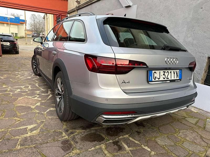Usata Audi A4 Allroad Business 204 CV (150 kW) 2022 Argento Station wagon