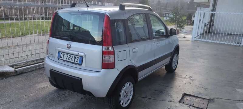 Usato 2010 Fiat Panda 4x4 1.2 Benzin 60 CV (6.900 €)