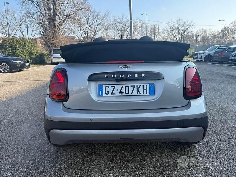Usata Mini Cooper Cabriolet Classic 163 CV (119 kW) 2025 Argento Cabrio