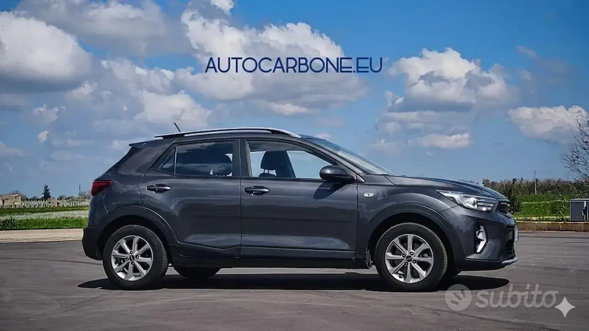 Usata Kia Stonic Style 84 CV (61 kW) 2023 Nero SUV
