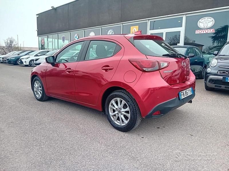 Usata Mazda 2 105 CV (77 kW) 2018 Rosso Berlina