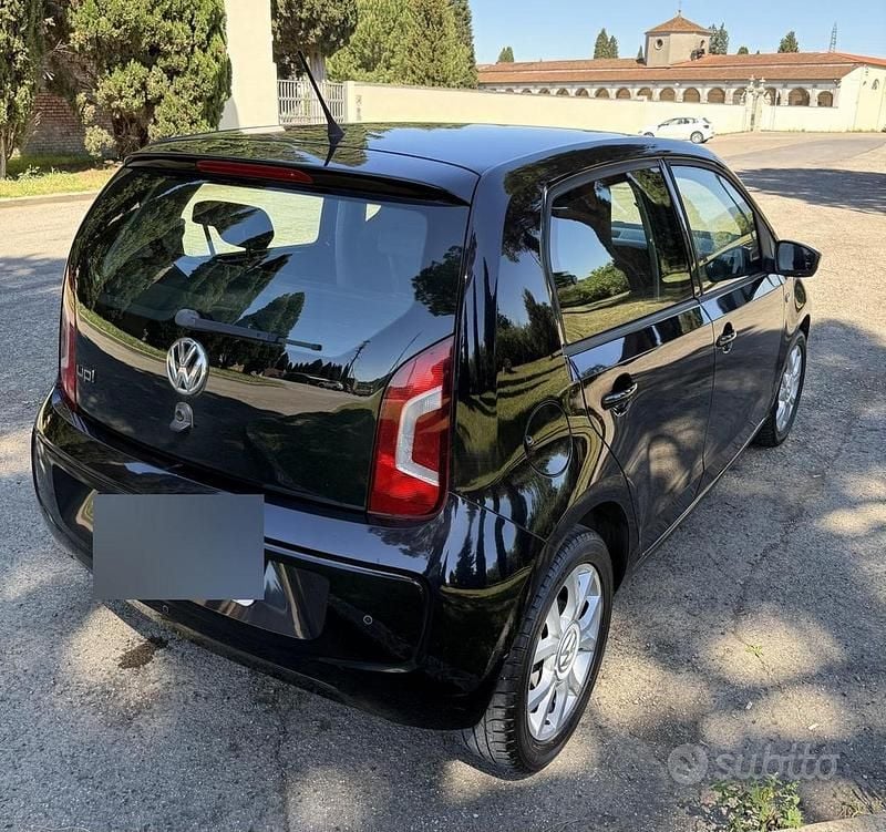 Begagnad VW up! Move 60 HK (44 kW) 2016 Svart Halvkombi